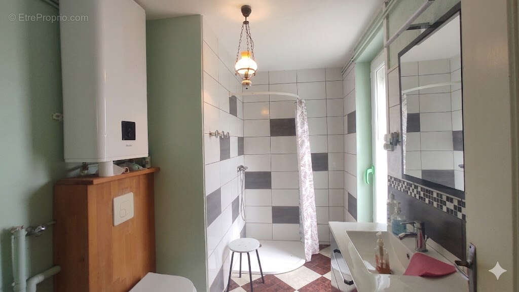 Maison à THURE