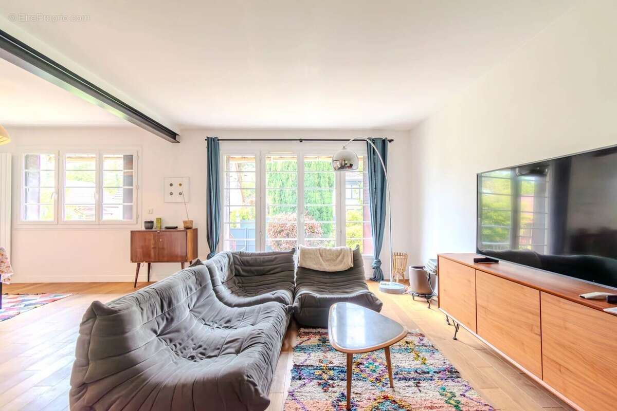 Maison à MONTMORENCY