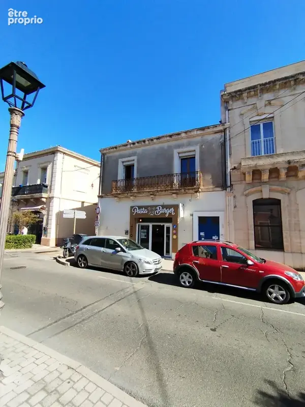 Maison de ville au cœur de Frontignan avec grand garage - photo 1