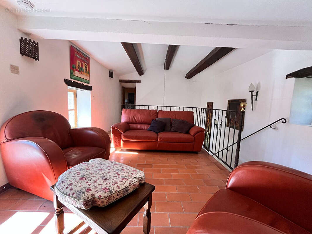 Maison à GRIGNAN