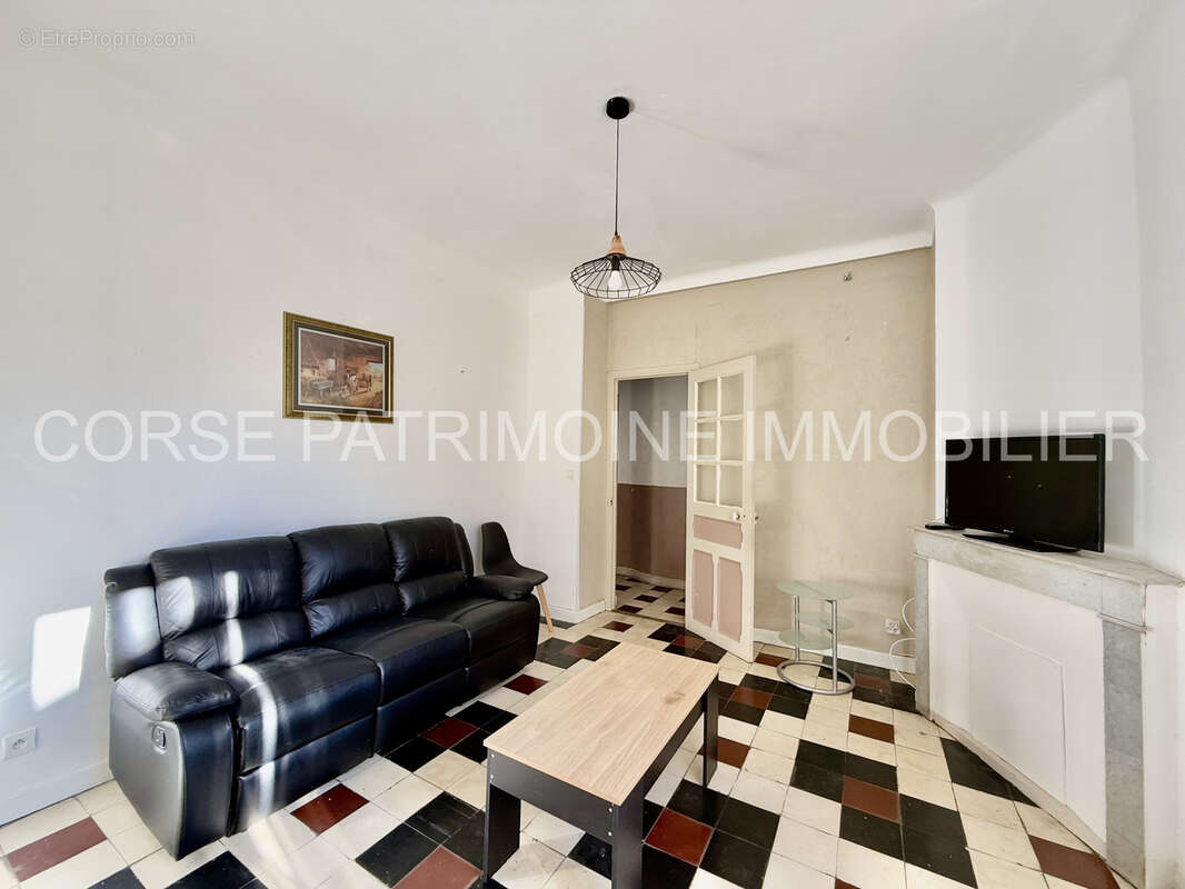 Appartement T3 au coeur de Corte - photo 3