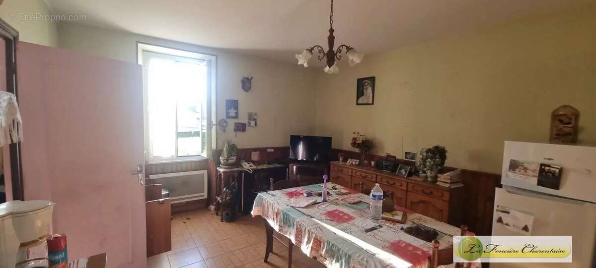 Maison à BOUEX