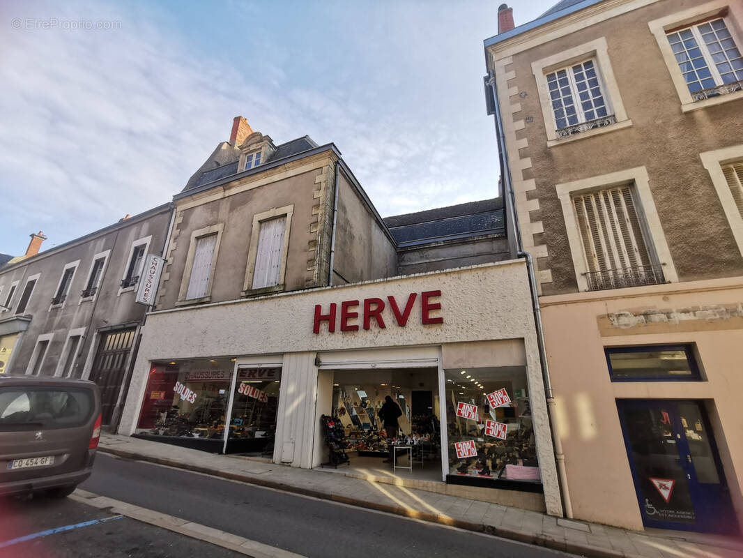 Appartement à LA CHARITE-SUR-LOIRE