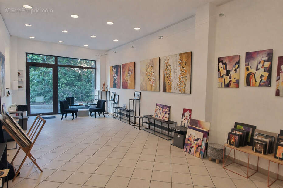 Commerce à GRENOBLE