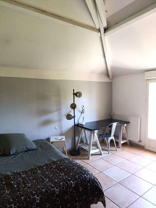 Maison à LINAS
