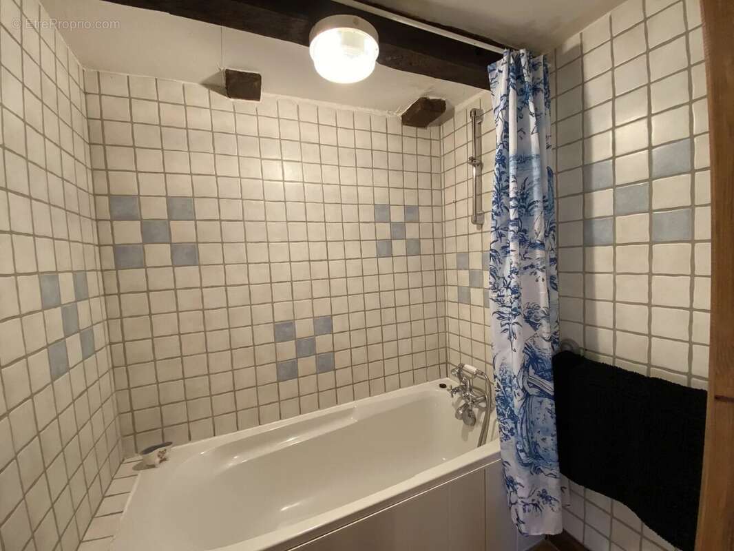 Maison à BUSSIERE-POITEVINE