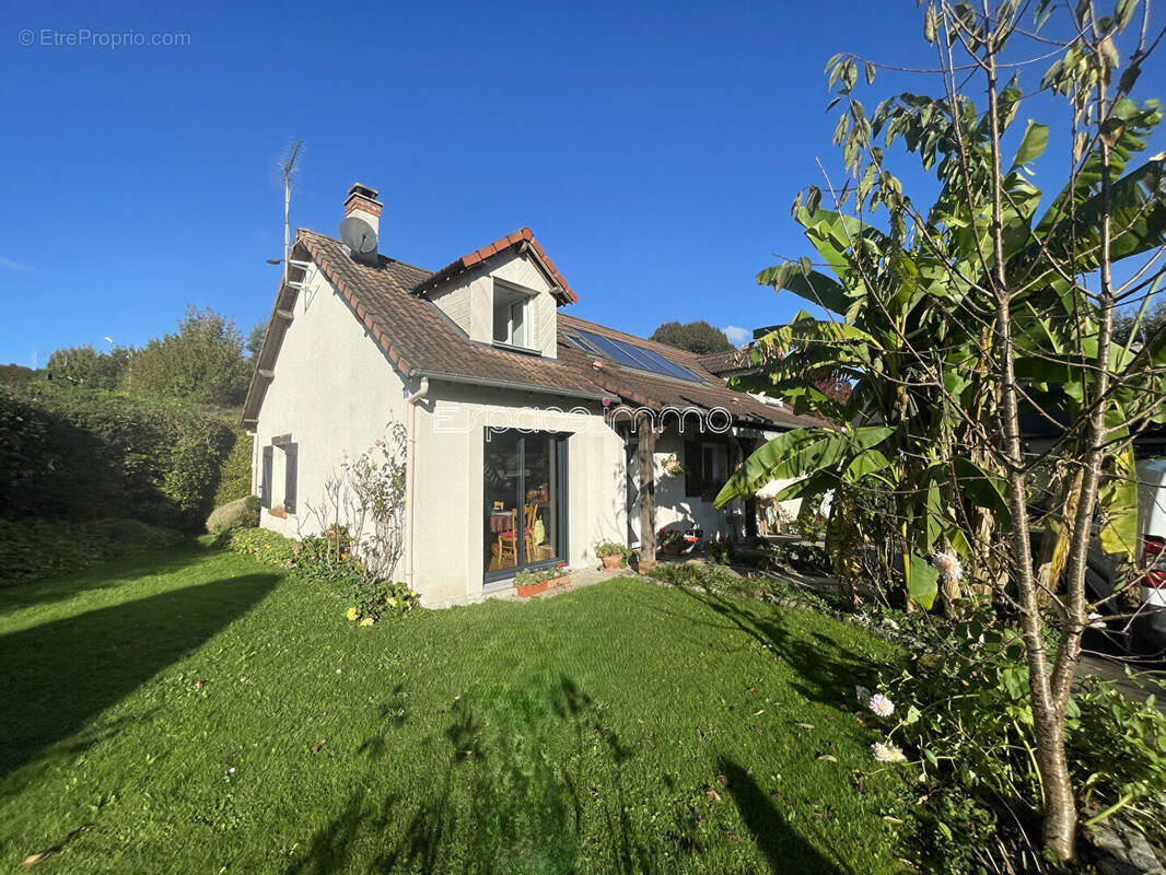 Maison à CLERES
