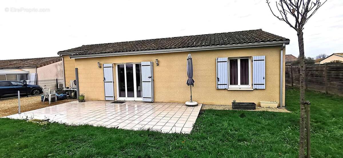 Maison à AUBIE-ET-ESPESSAS