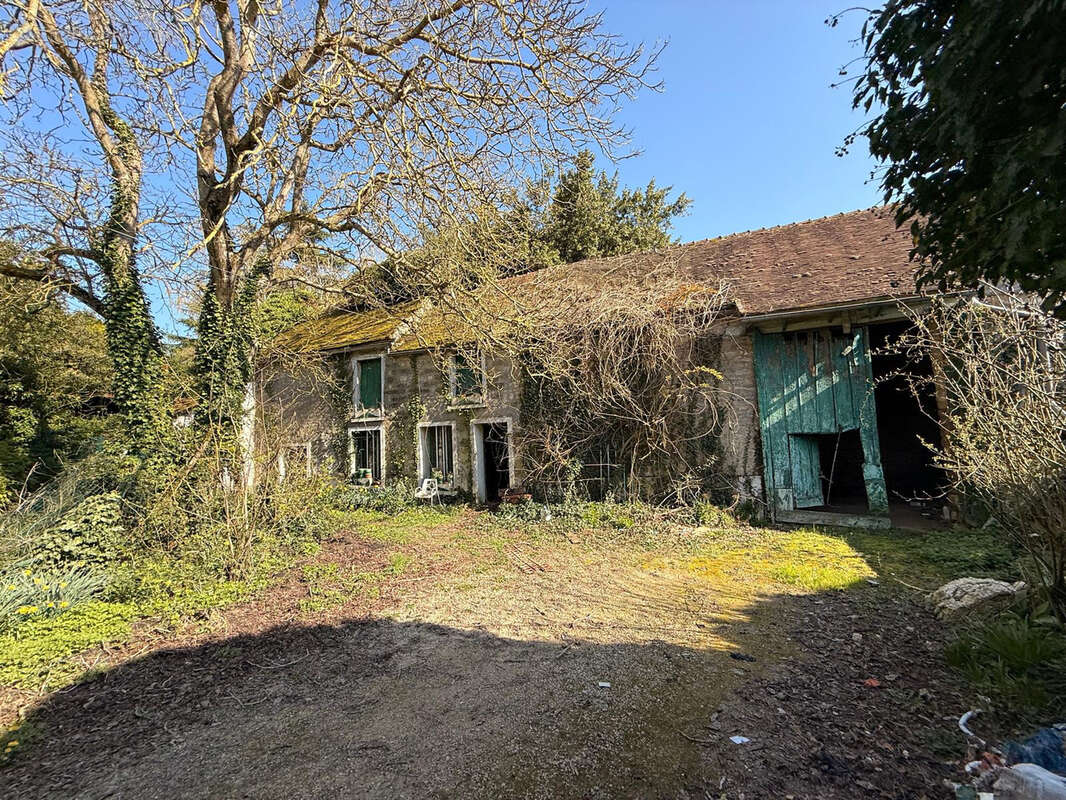 Maison à CERNY