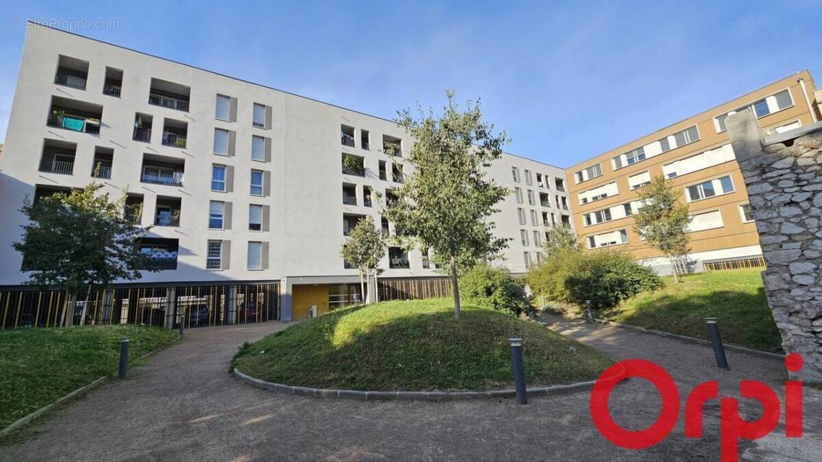 Appartement à MARSEILLE-15E