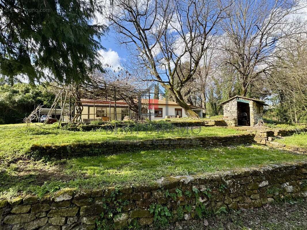 Maison à ECHILLAIS