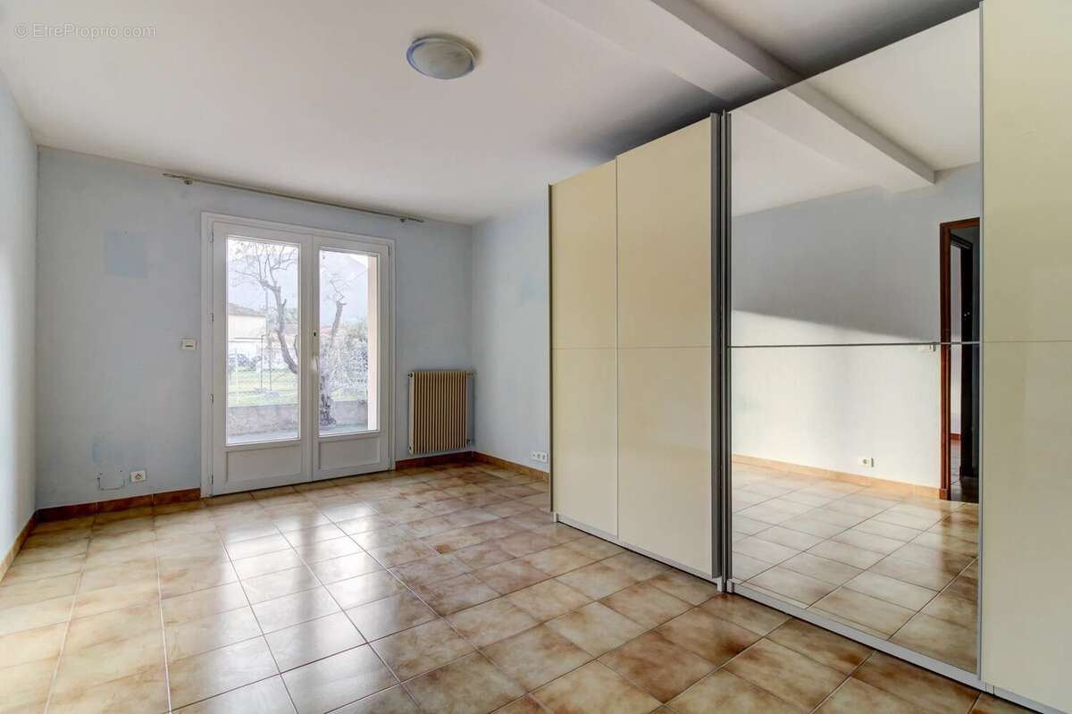 Maison à SAINT-MARTIN-DU-VAR