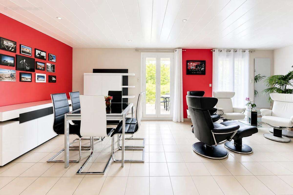 Maison à CESSIEU