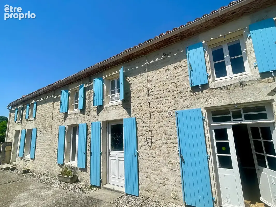 Maison à LOULAY