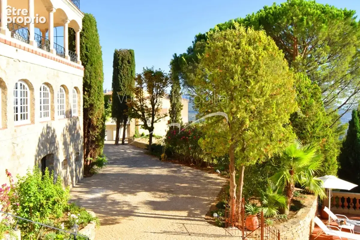 Exclusivité : propriété historique d’exception avec vue panoramique - photo 9
