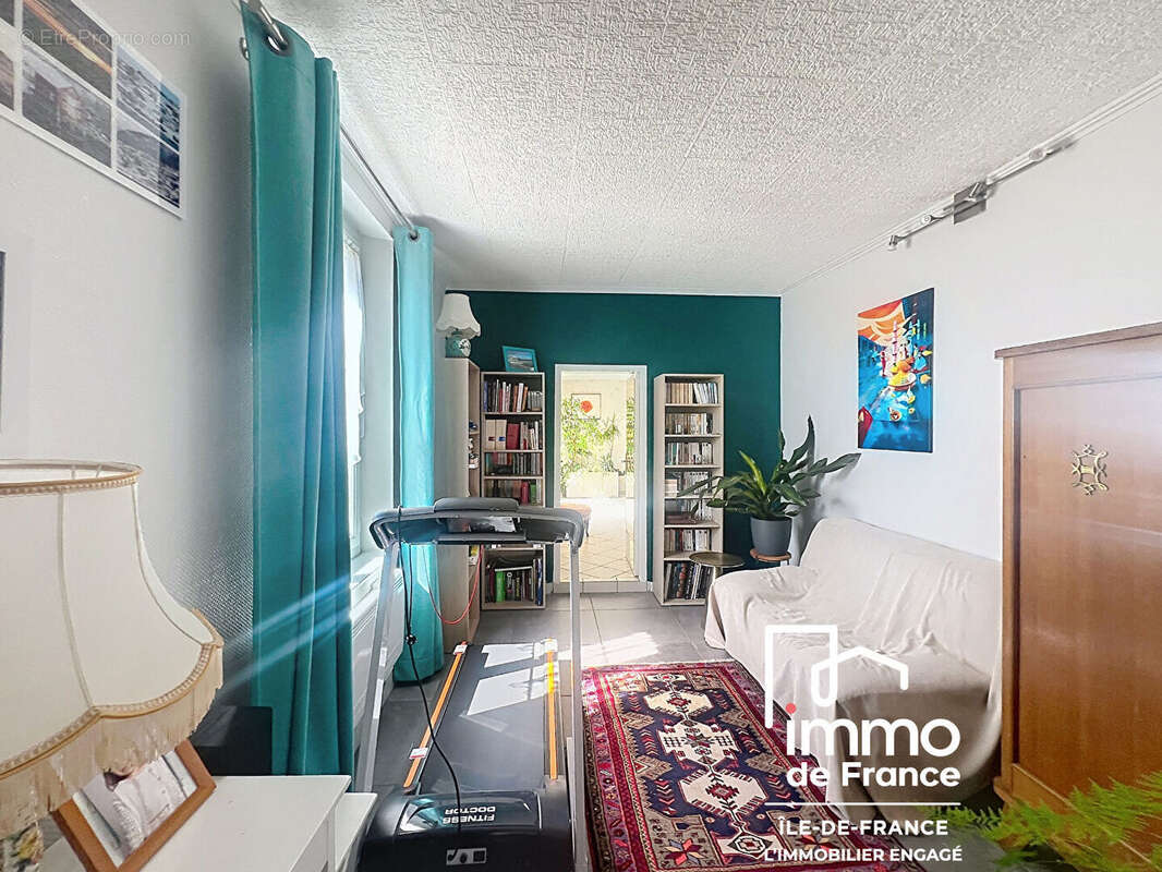 Charmante maison de 6 pièces à vendre à Landelles - 245 000 - photo 9