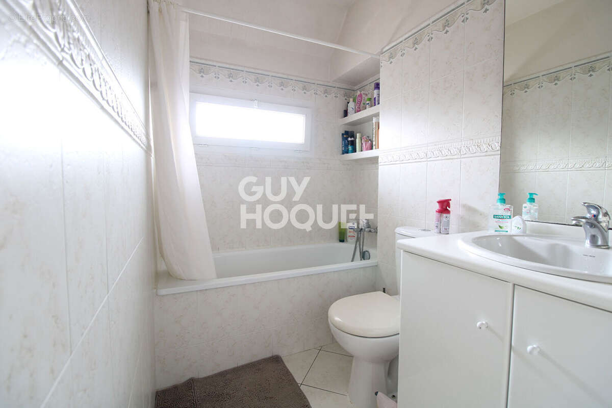 Maison à BRIE-COMTE-ROBERT