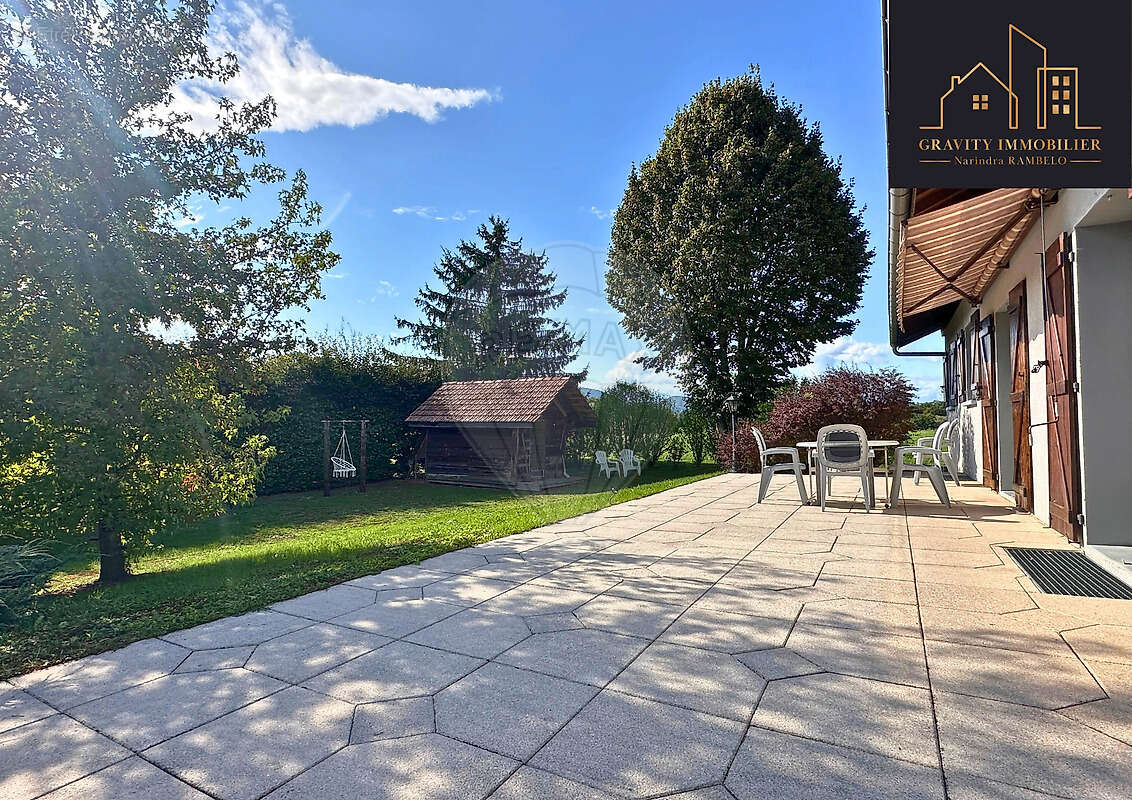 Maison à SCIENTRIER