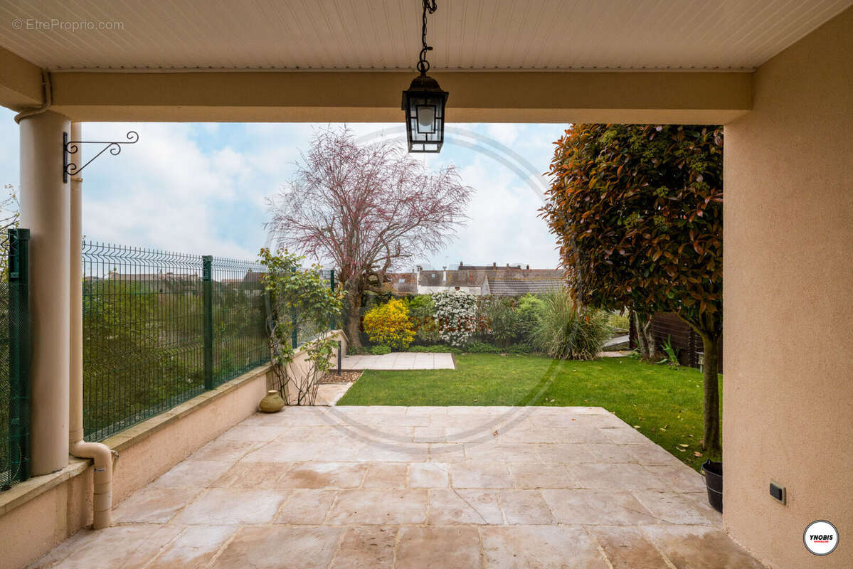 Maison à ECQUEVILLY