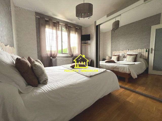 Maison à SAINT-NICOLAS-DE-LA-TAILLE