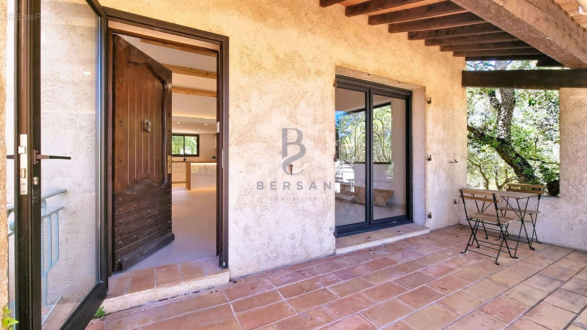 Maison à FREJUS