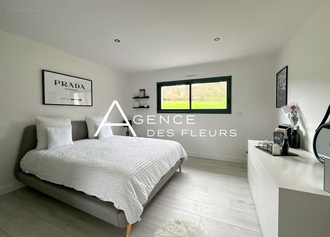 Maison à LA SAUSSAYE