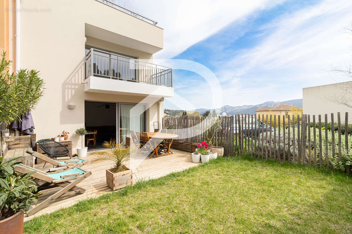 Appartement à MARSEILLE-12E