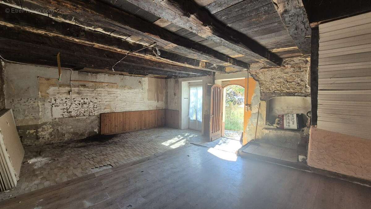 Maison 116 m² à Saint-Martin-Le-Vieux  - photo 2