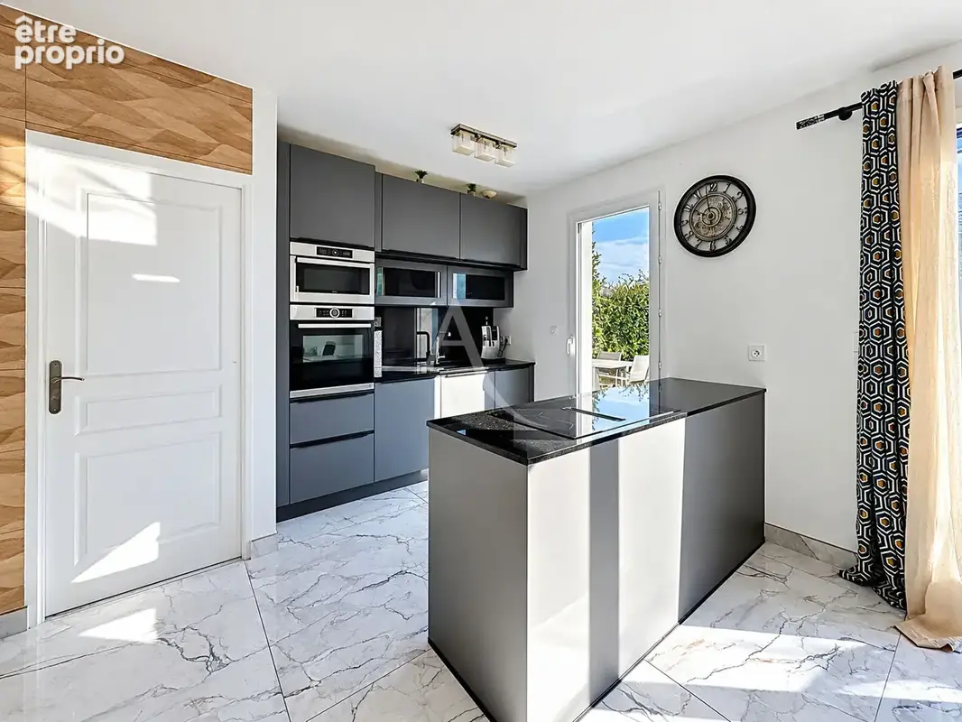 Maison située à Claye Souilly - construction 2017 - 4 chambres - jardin de 450 m2 - garage - photo 6