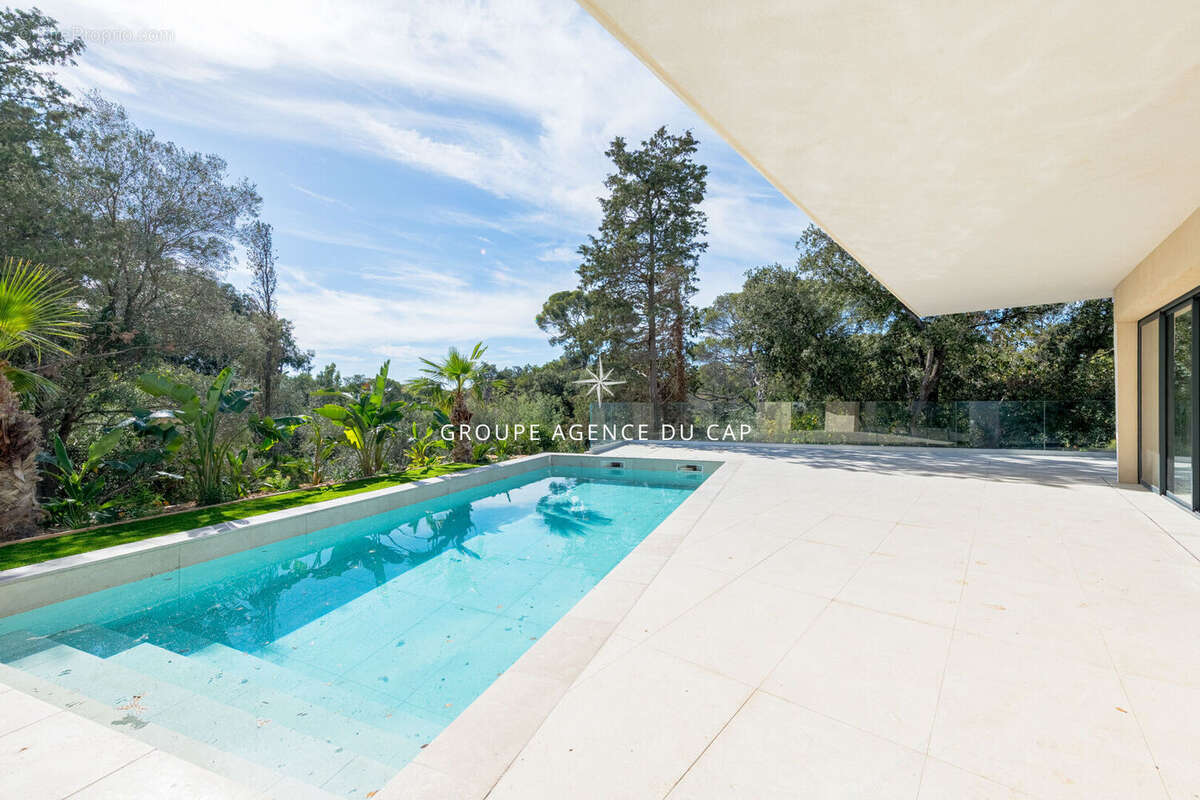 Maison à SAINT-RAPHAEL