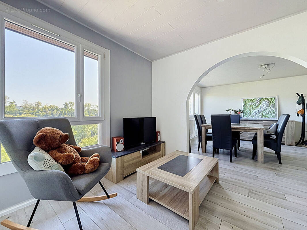 Appartement à MEYTHET