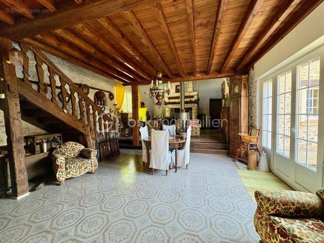 Maison à BONNIERES-SUR-SEINE