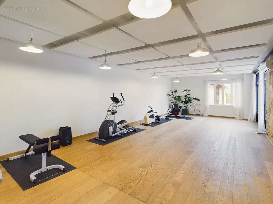 Maison à CAHUZAC-SUR-VERE