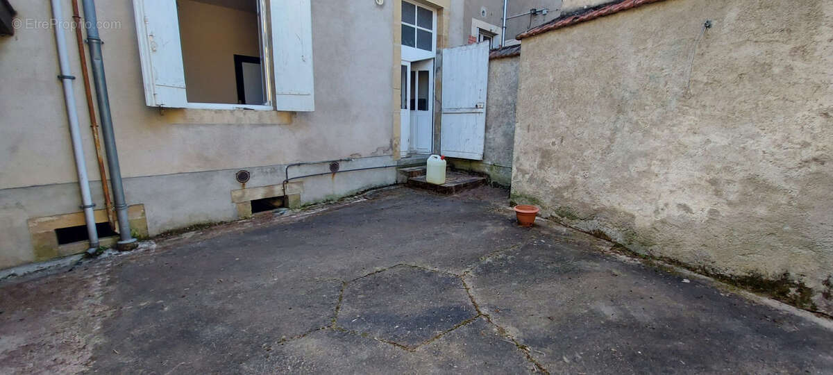 Maison à CHATEAUMEILLANT