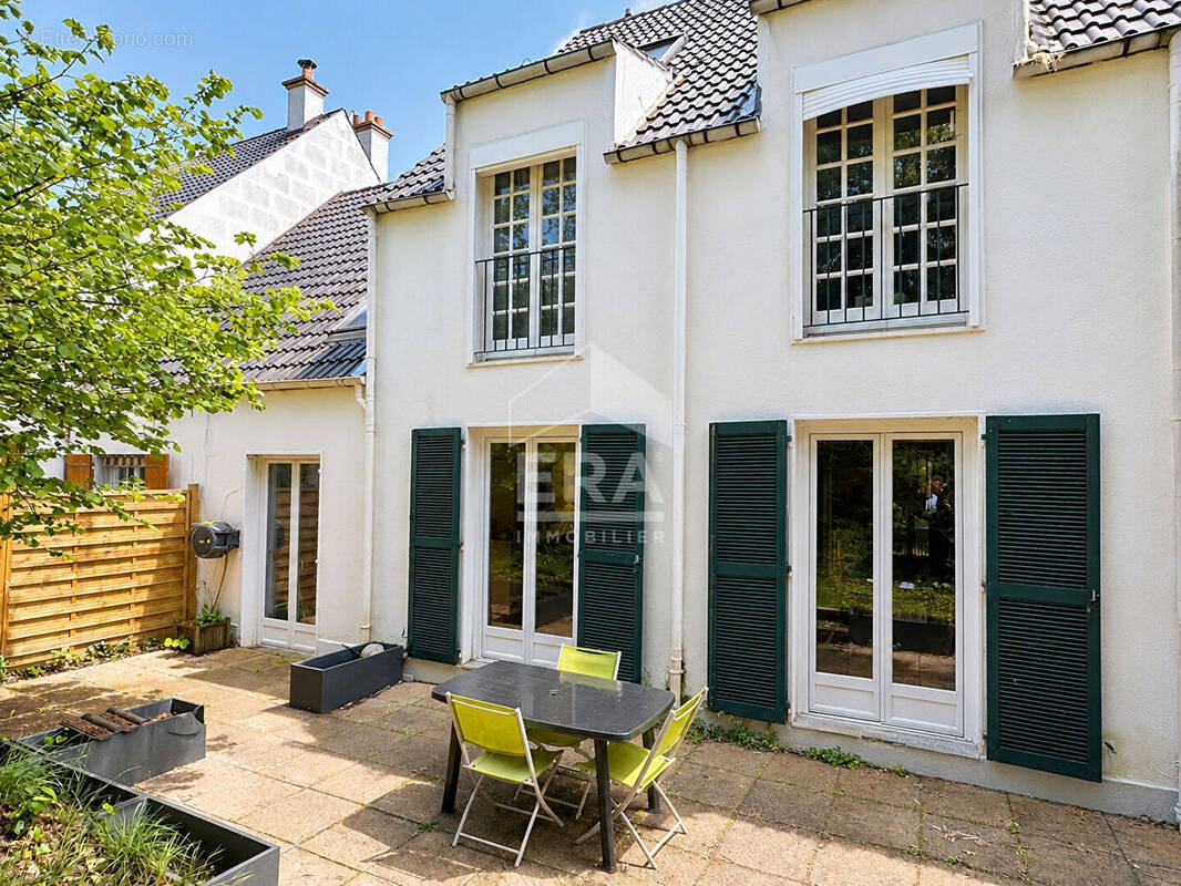 Maison à DAMMARIE-LES-LYS