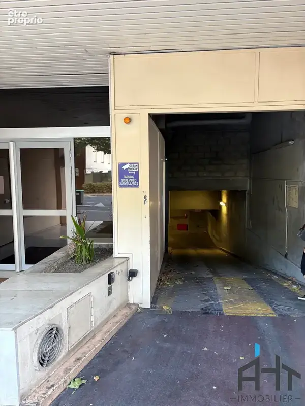 Parking à CHARENTON-LE-PONT