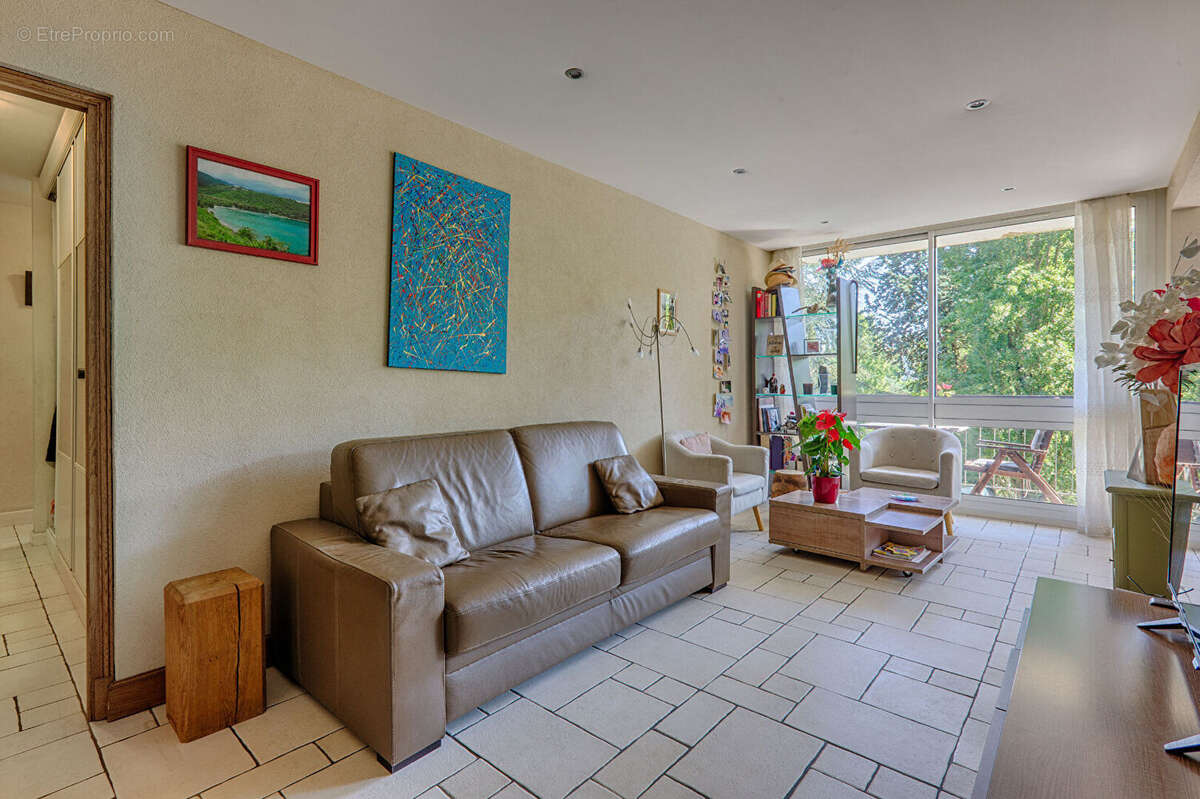 Appartement 87m² à fontenay-le-fleury - photo 2