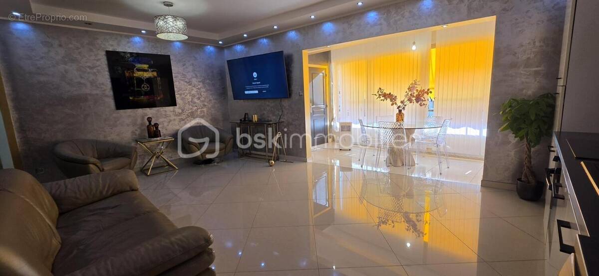 Appartement à LE CANNET