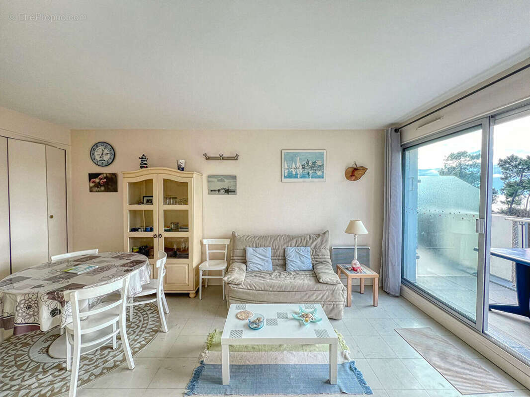 Appartement à VAUX-SUR-MER