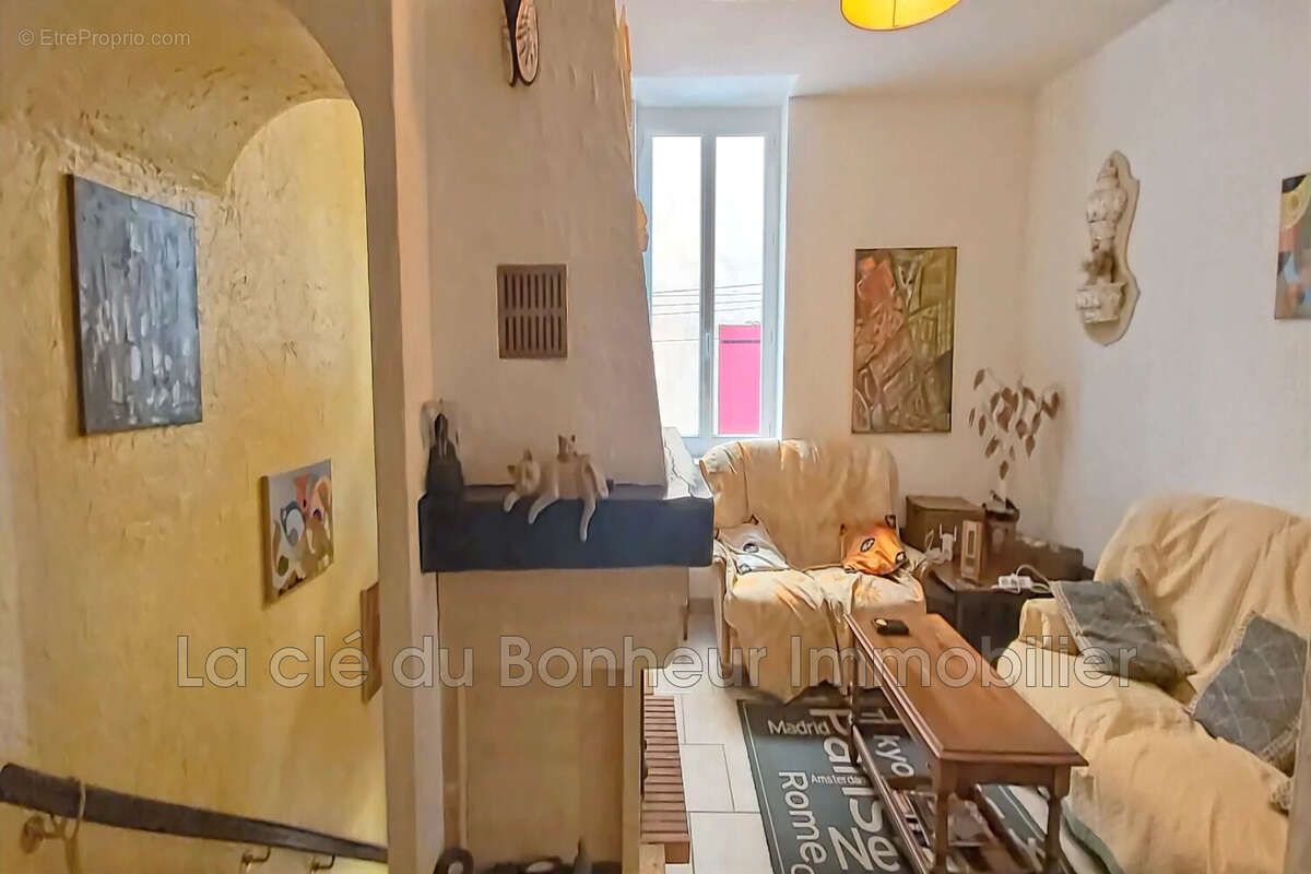 Maison 74 m² à Riez  - photo 5