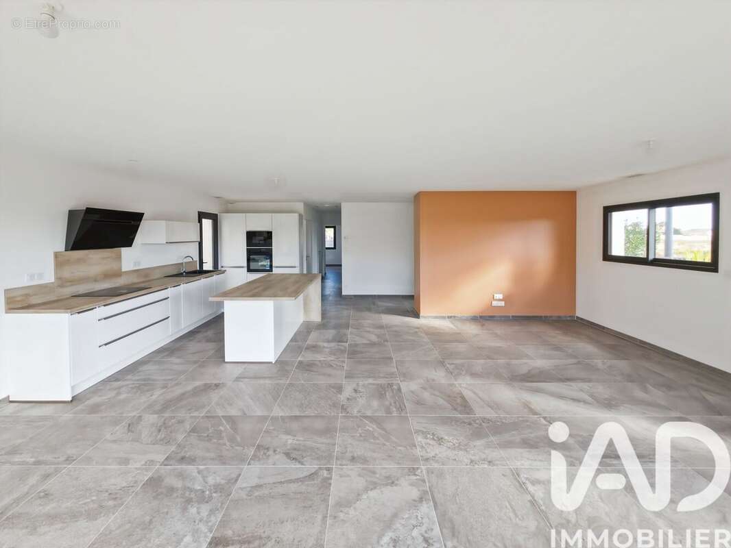 Maison 112 m² à Sauvian  - photo 5