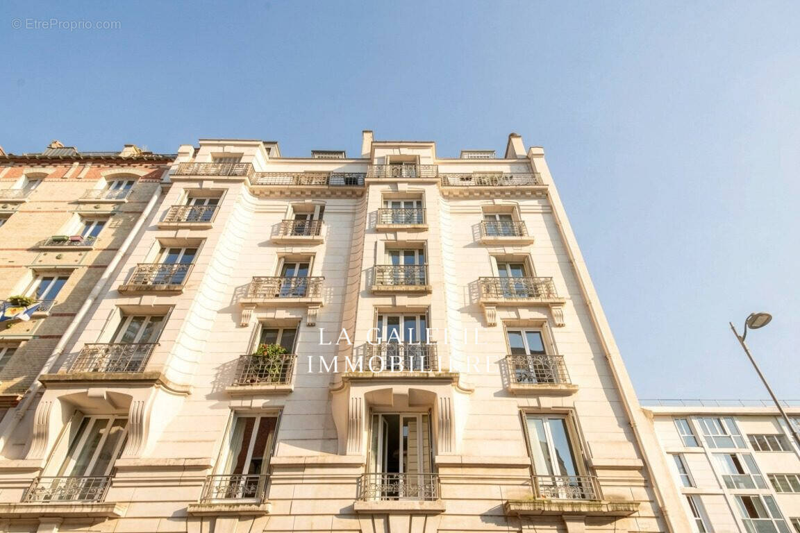 Appartement à PARIS-14E