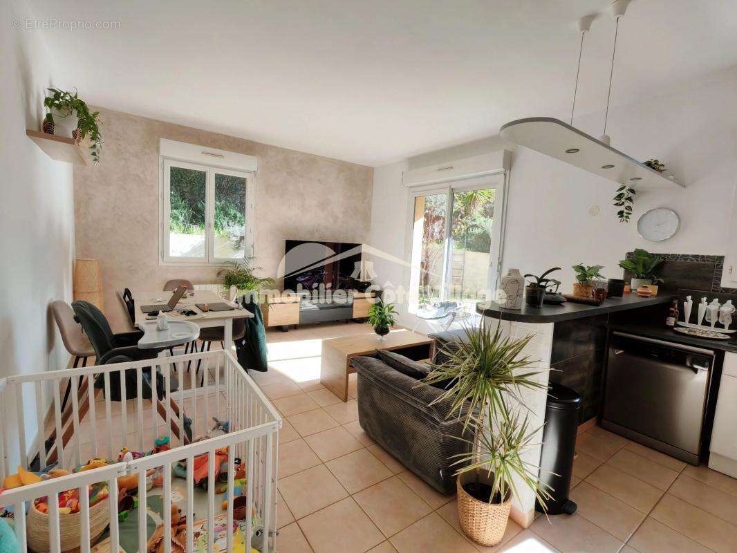 Appartement à PEILLE