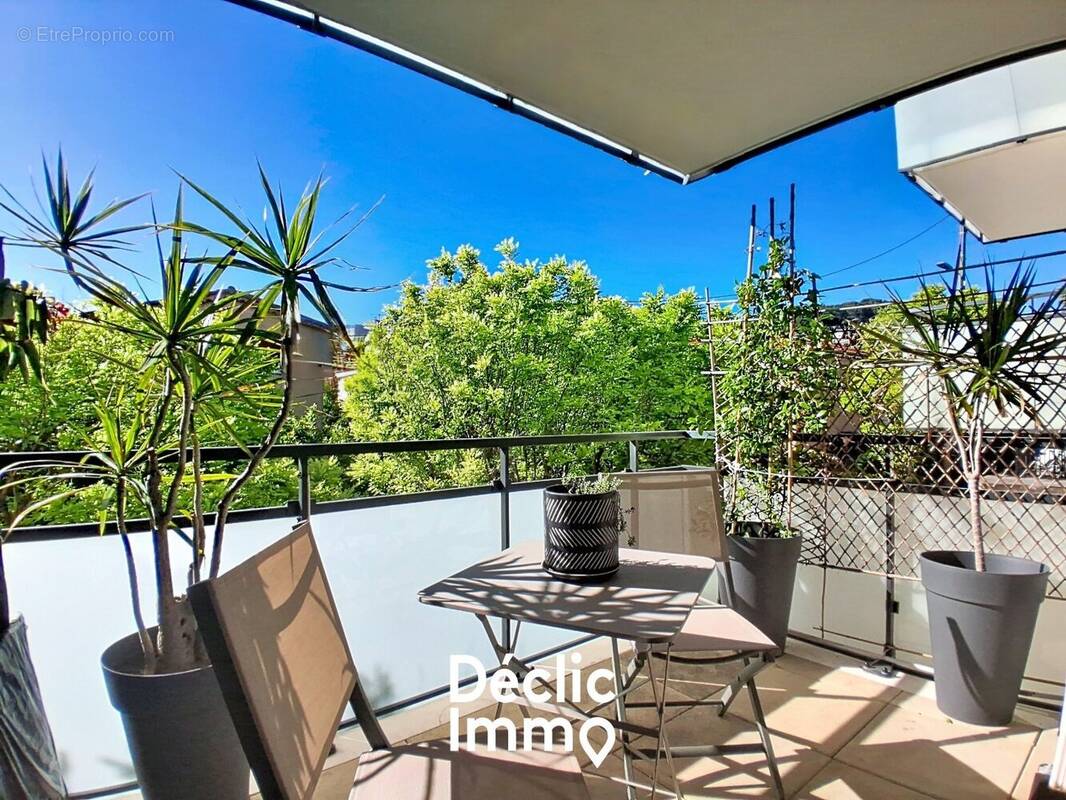 Appartement à VALLAURIS