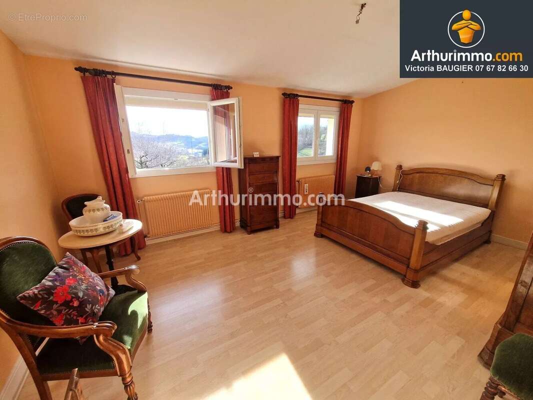 Maison à LONS-LE-SAUNIER