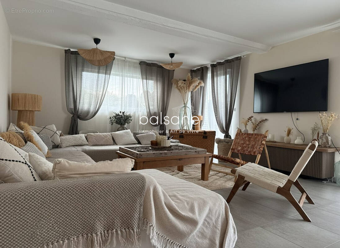 Maison 136 m² à Mandeville  - photo 2