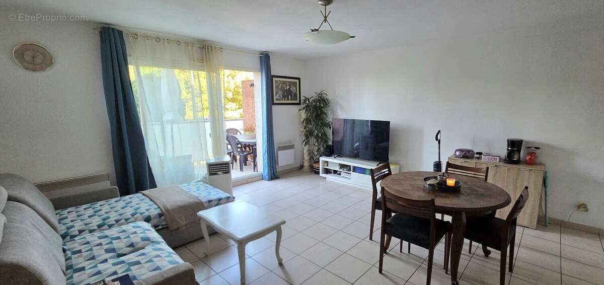 Frontignan - appartement type 2 avec terrasse - photo 2