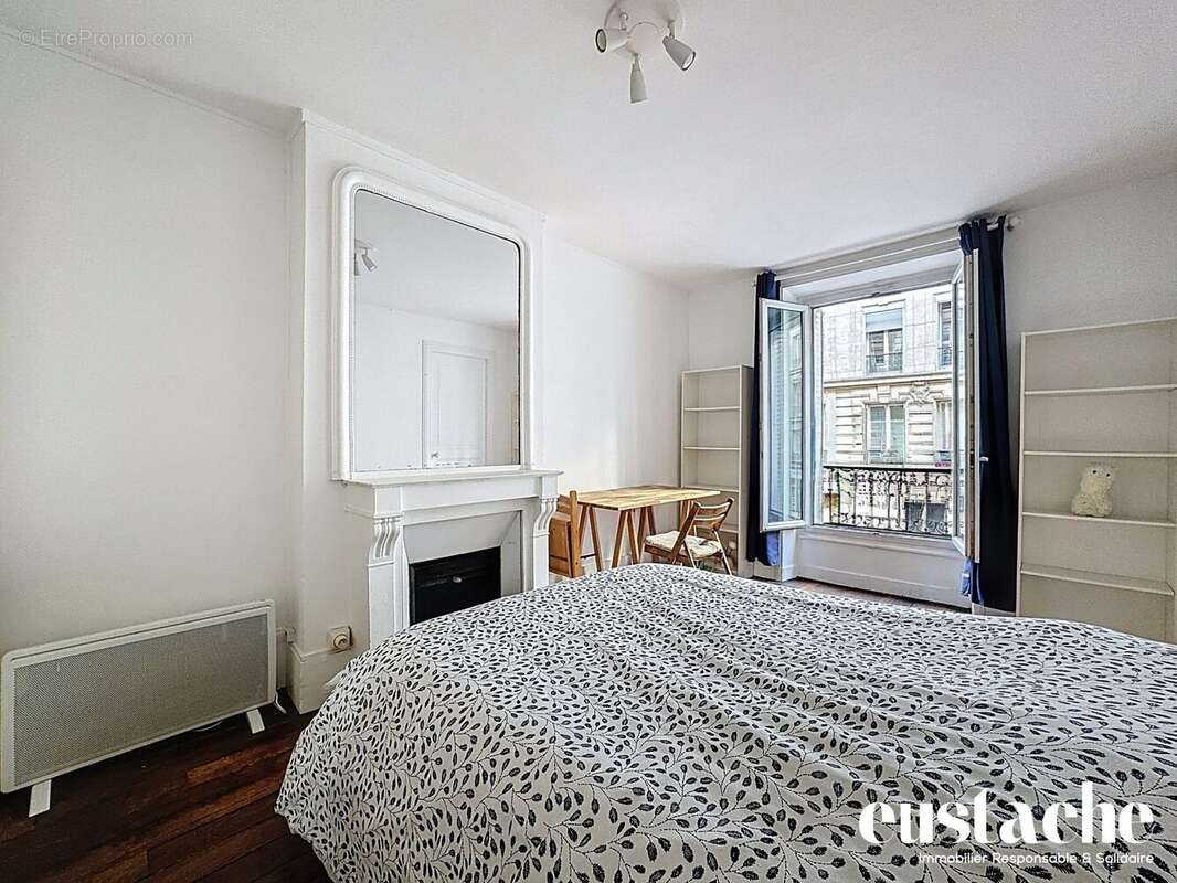 Appartement à PARIS-10E