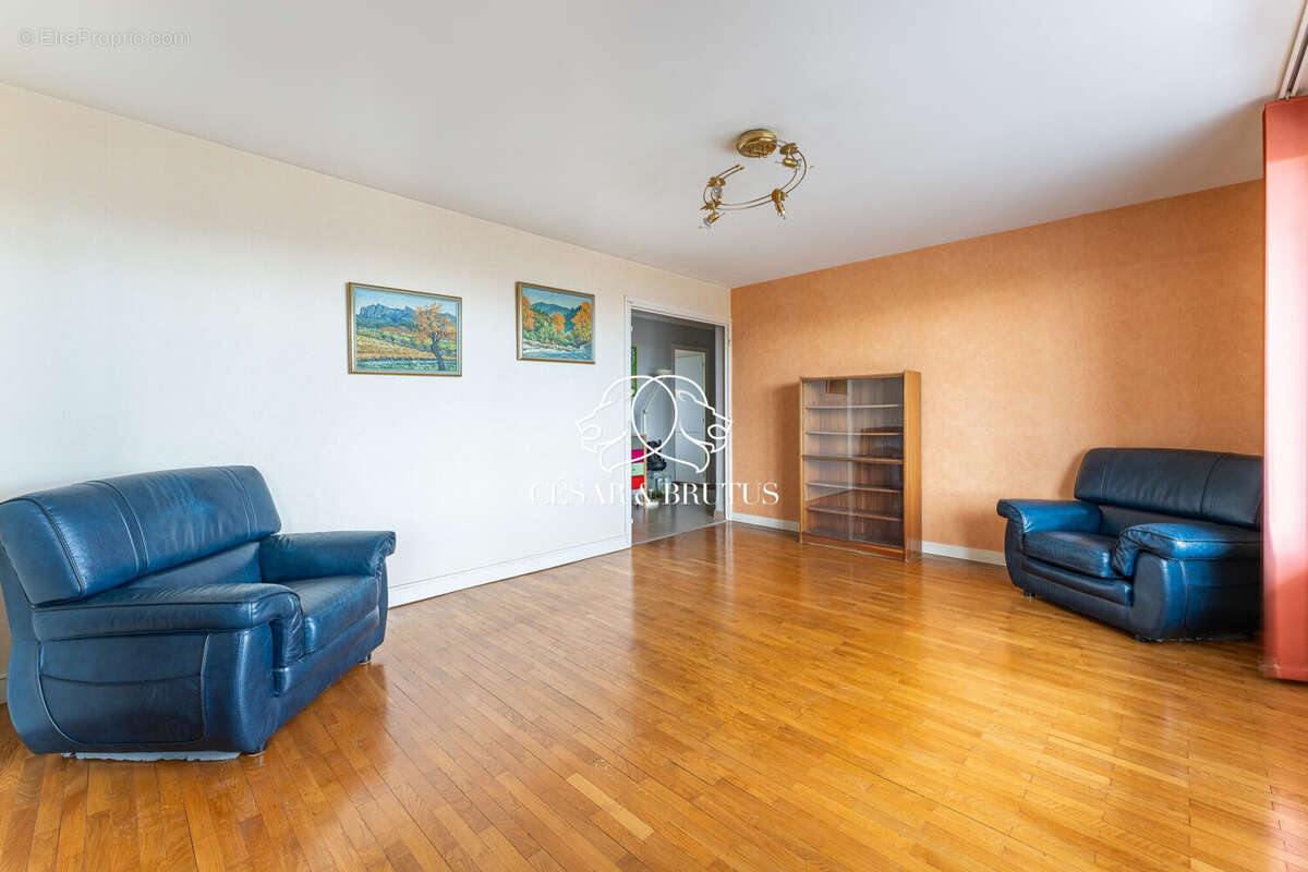 Appartement à VENISSIEUX