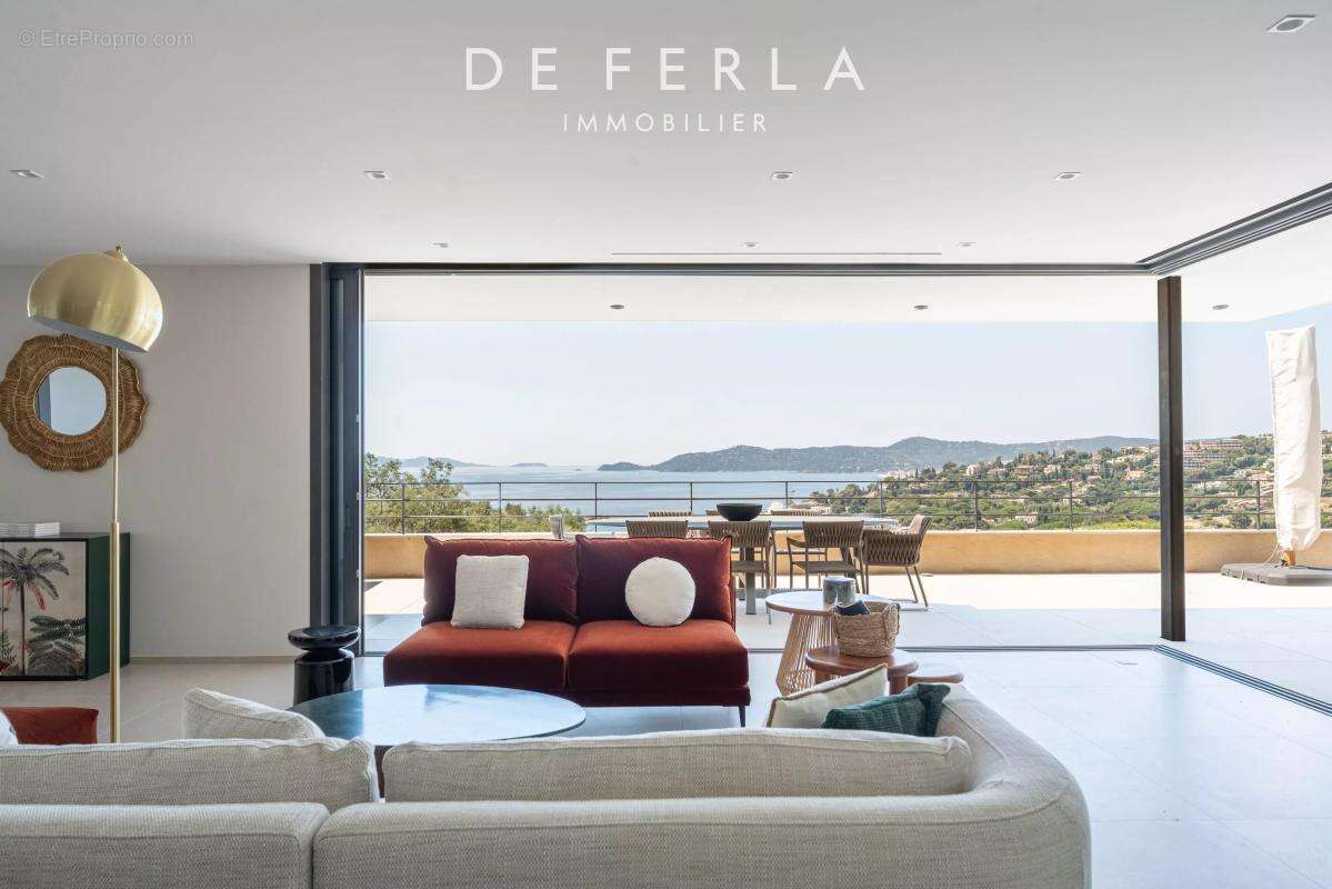 Appartement à LE LAVANDOU